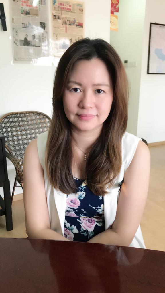 Physician Lu Wei Feng 吕伟凤医师